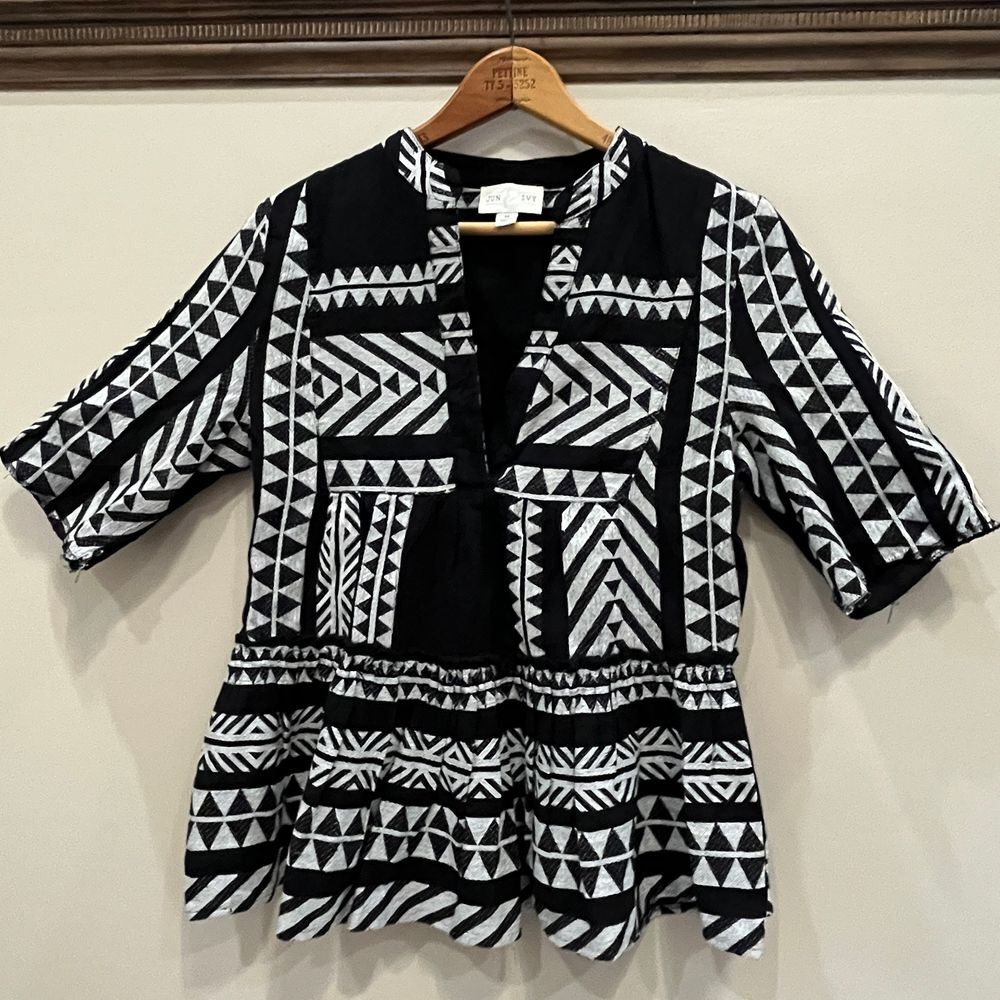 Artzy Avant Gard Geometric‎ Peplum Cotton Top Black White Aztec Pattern Size Mnt